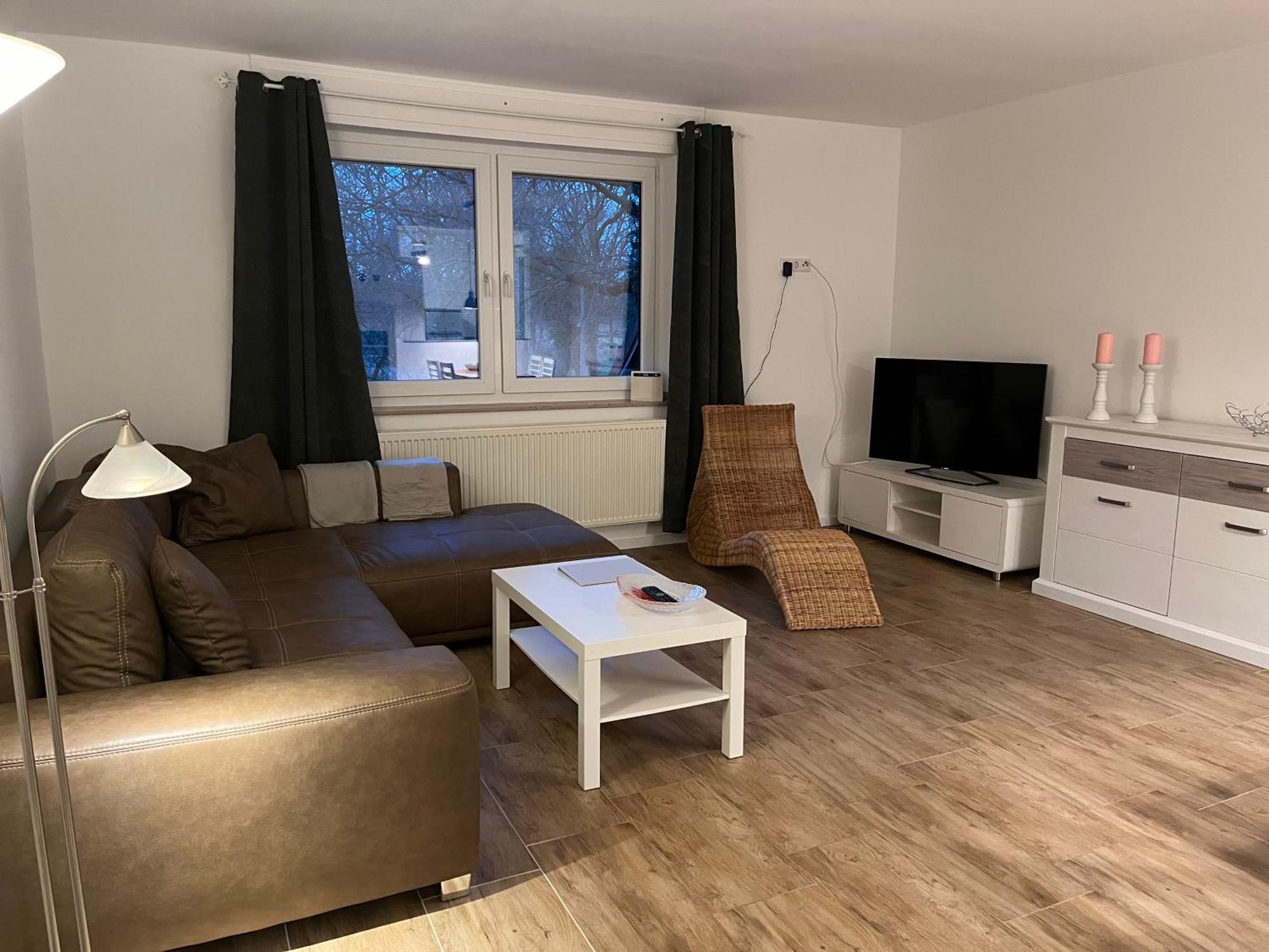 Wunderschoene Ferienwohnung Mit Balkon Auf Dem Bauernhof Greven Bagian luar foto