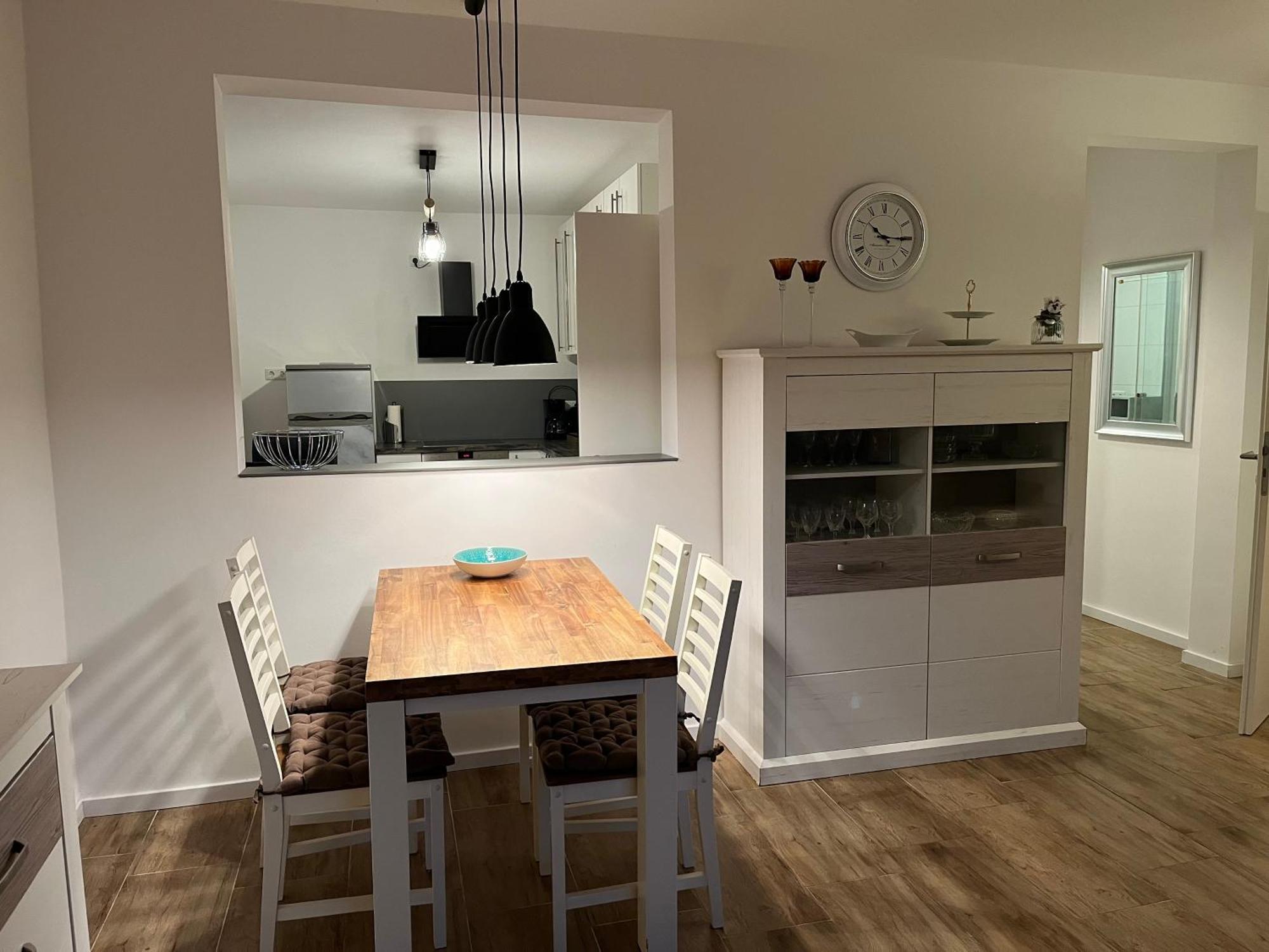 Wunderschoene Ferienwohnung Mit Balkon Auf Dem Bauernhof Greven Bagian luar foto