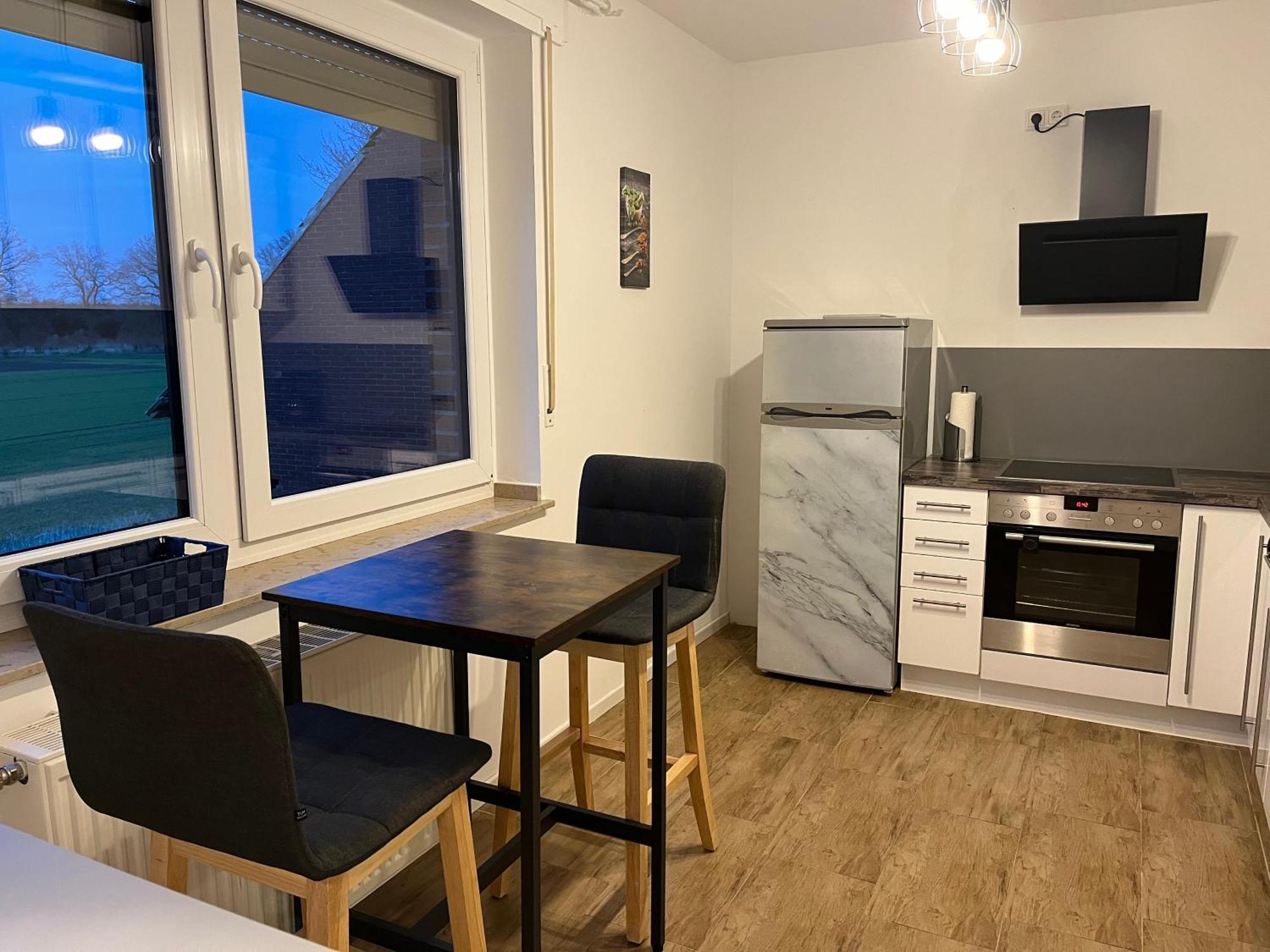 Wunderschoene Ferienwohnung Mit Balkon Auf Dem Bauernhof Greven Bagian luar foto