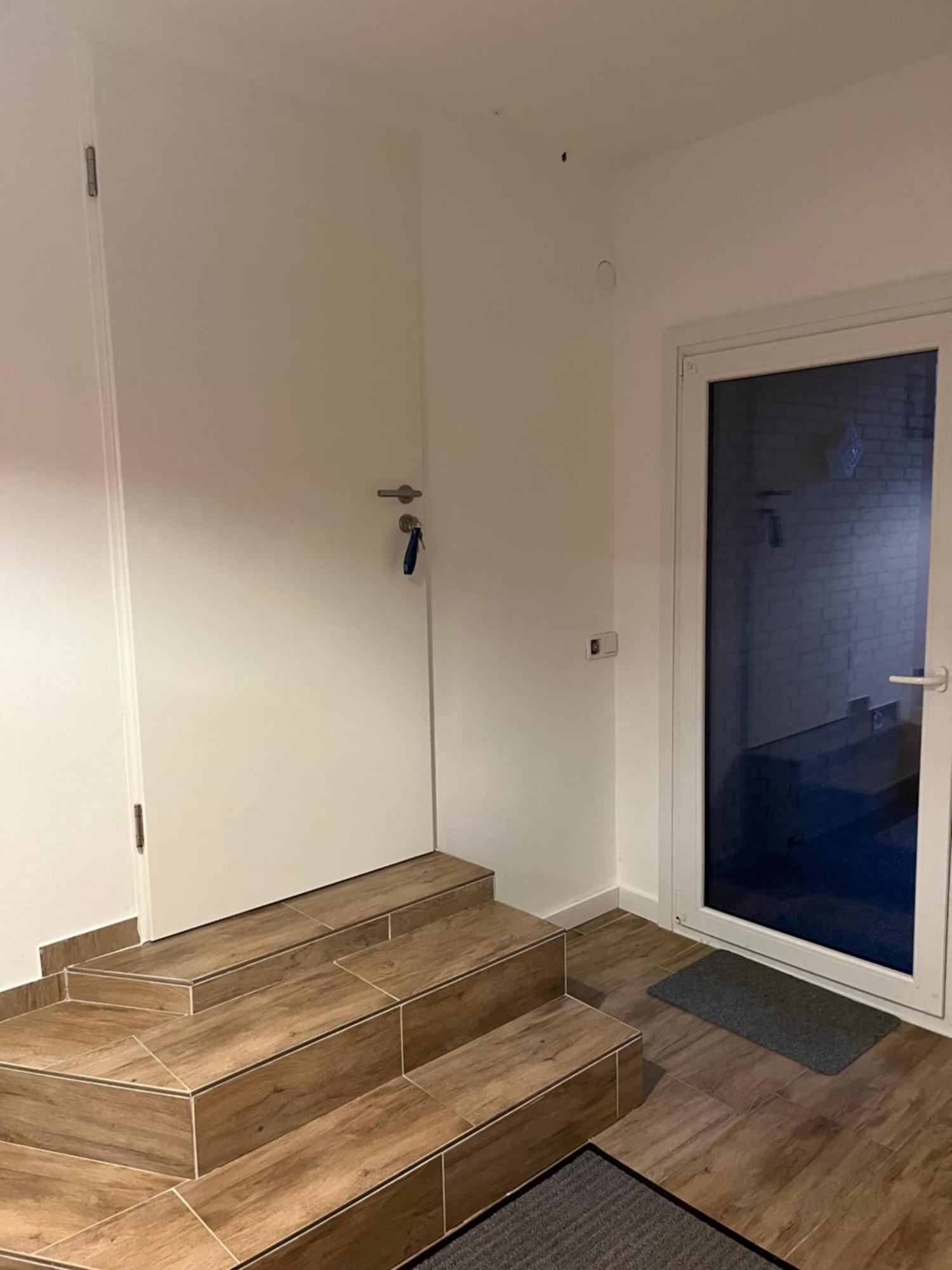 Wunderschoene Ferienwohnung Mit Balkon Auf Dem Bauernhof Greven Bagian luar foto