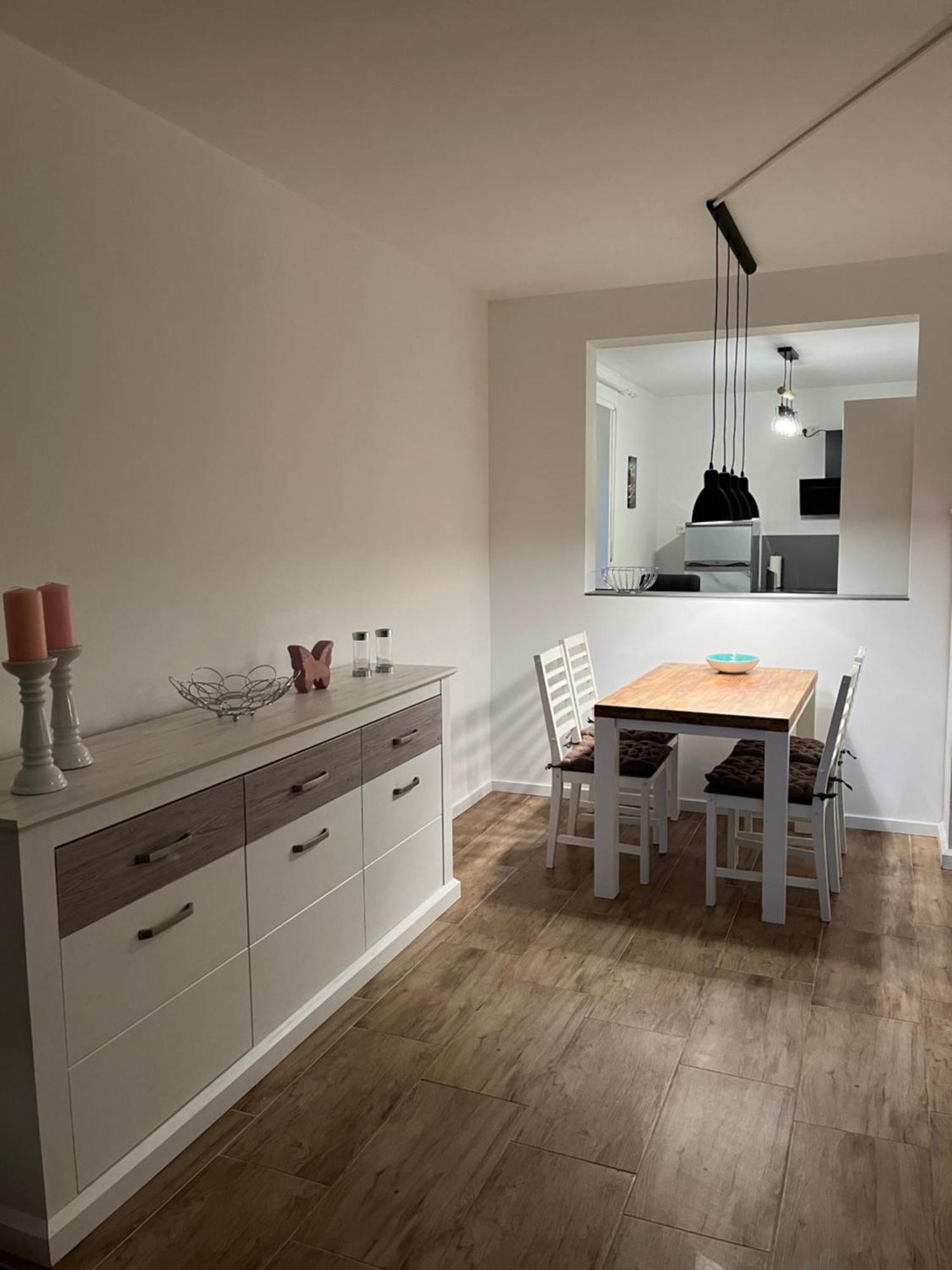 Wunderschoene Ferienwohnung Mit Balkon Auf Dem Bauernhof Greven Bagian luar foto
