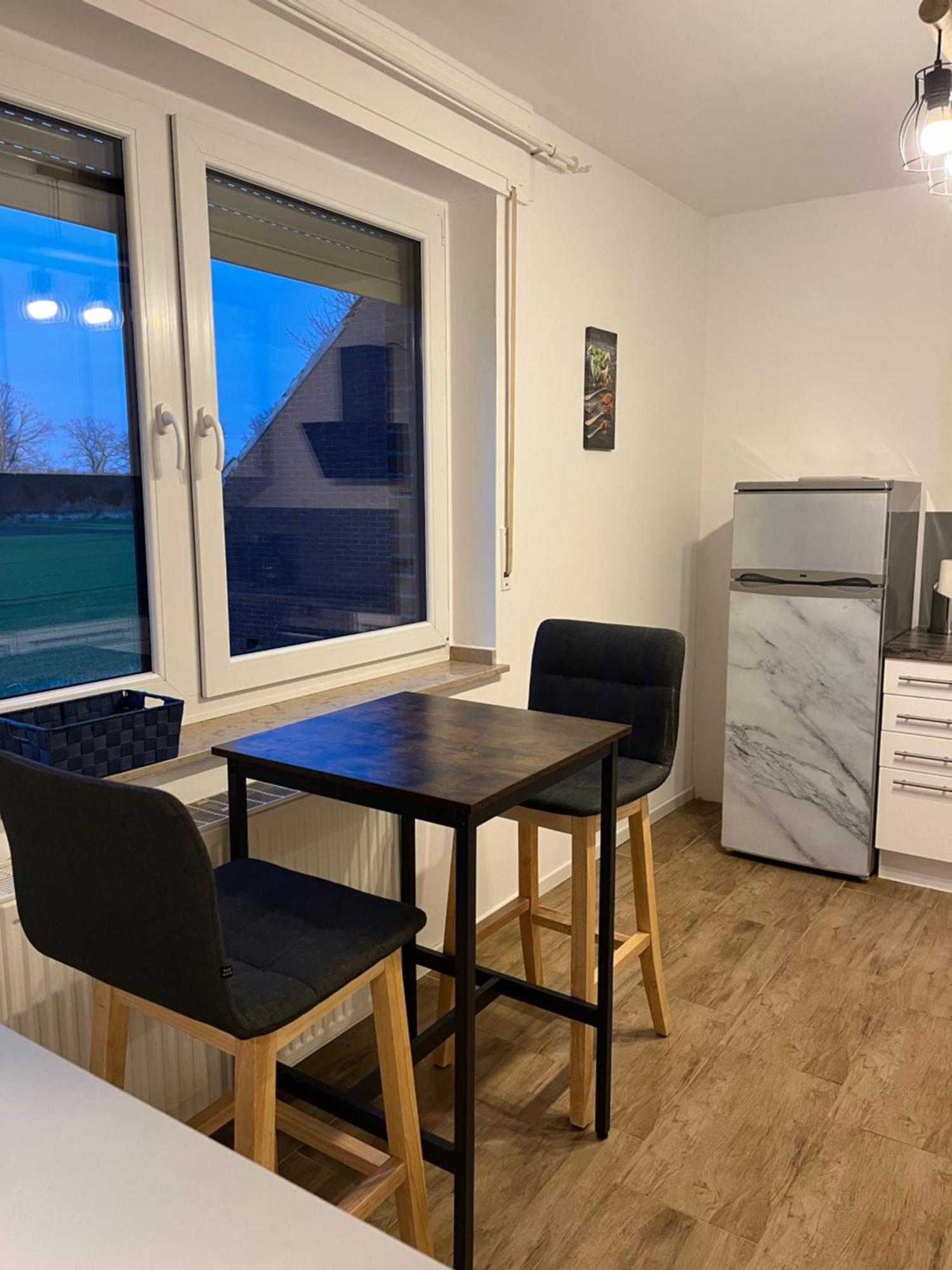 Wunderschoene Ferienwohnung Mit Balkon Auf Dem Bauernhof Greven Bagian luar foto