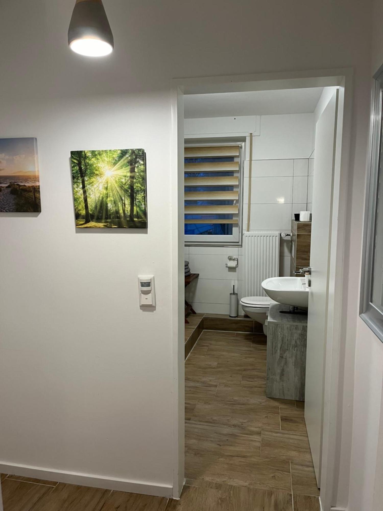 Wunderschoene Ferienwohnung Mit Balkon Auf Dem Bauernhof Greven Bagian luar foto